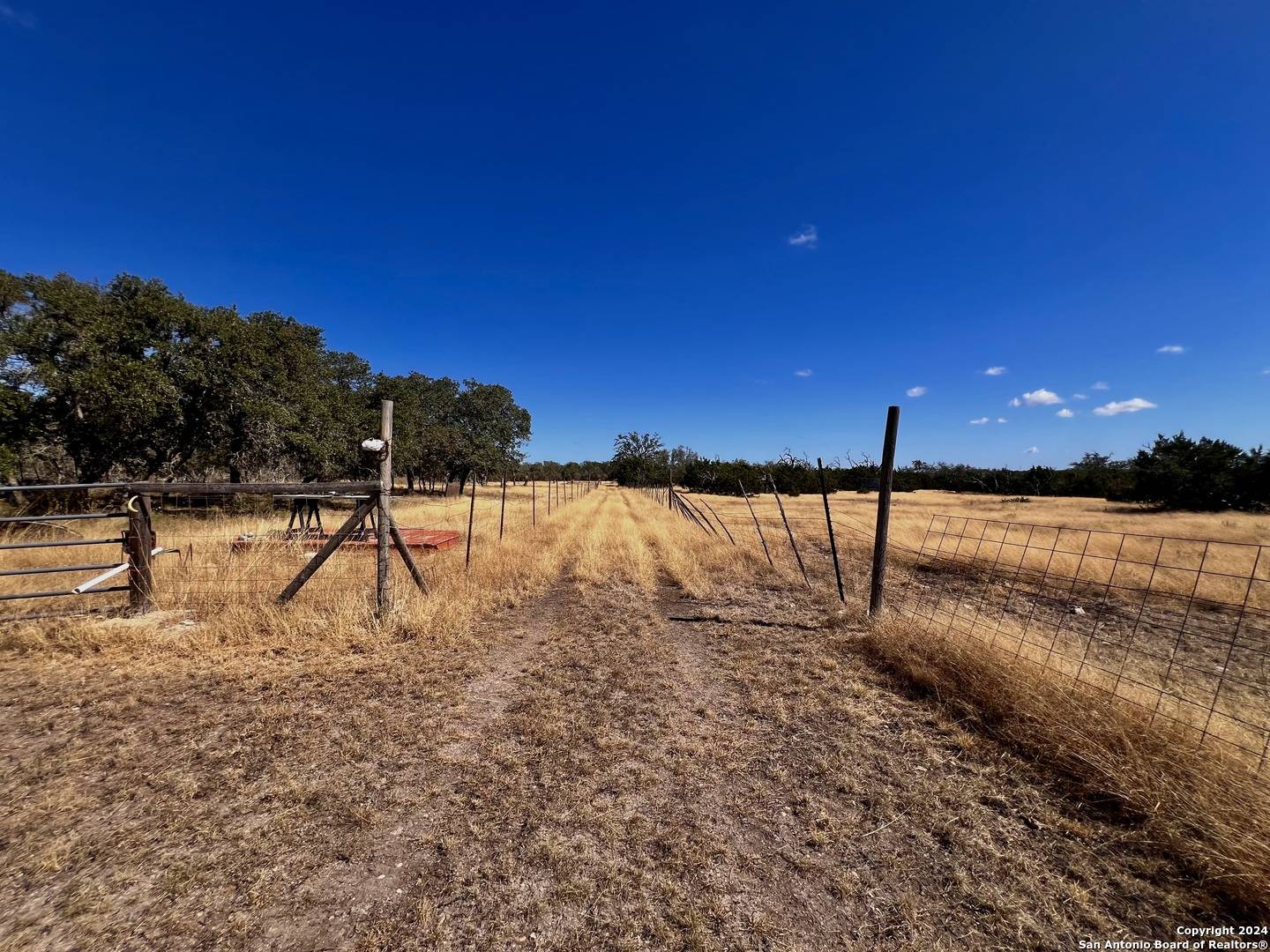 Mountain Home, TX 78058,320 sky harbor