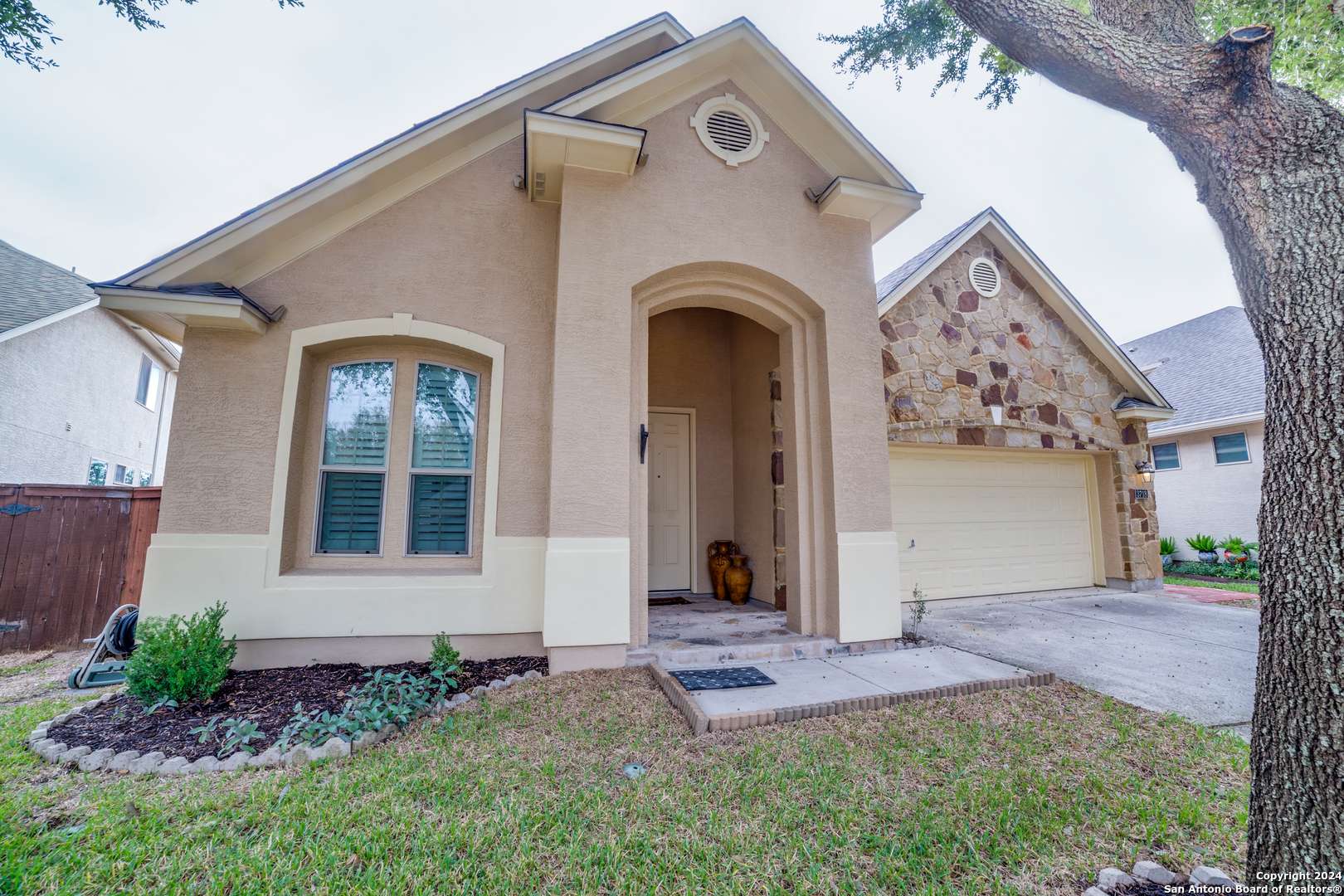 San Antonio, TX 78259-2385,3718 WILLOW WALK