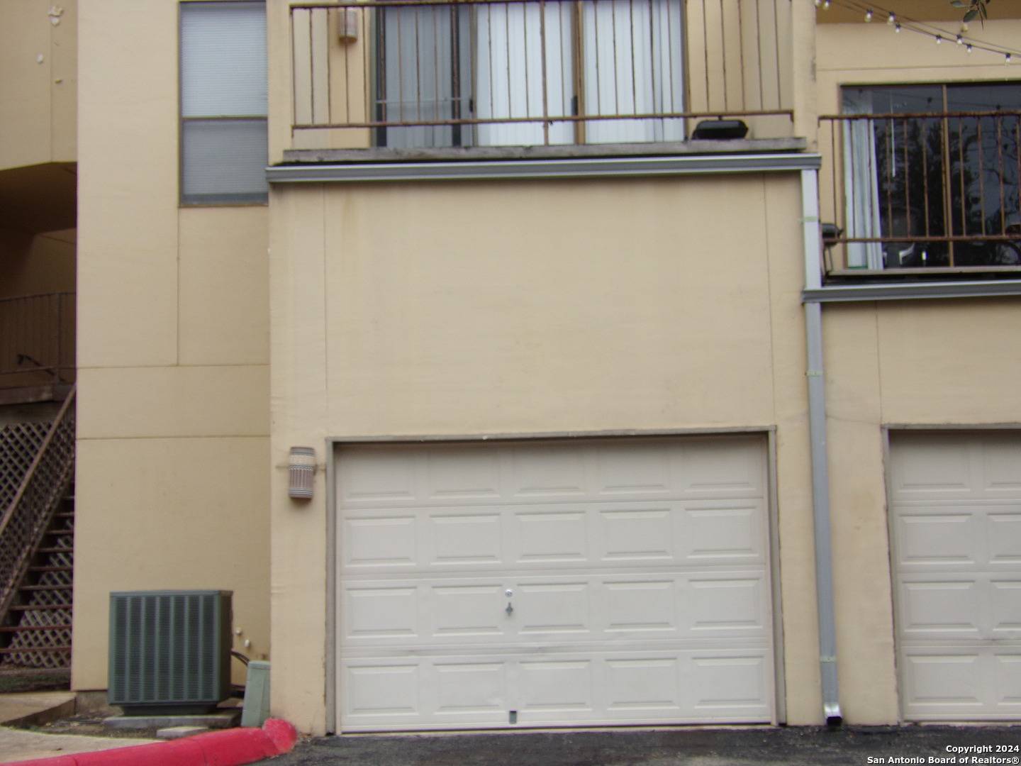 San Antonio, TX 78240-1272,8642 FREDERICKSBURG RD UNIT 702