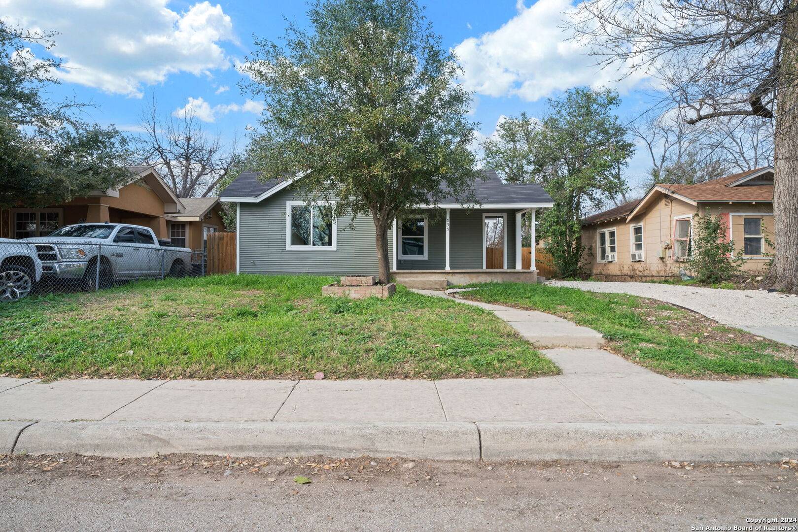 San Antonio, TX 78202-3202,835 CANTON