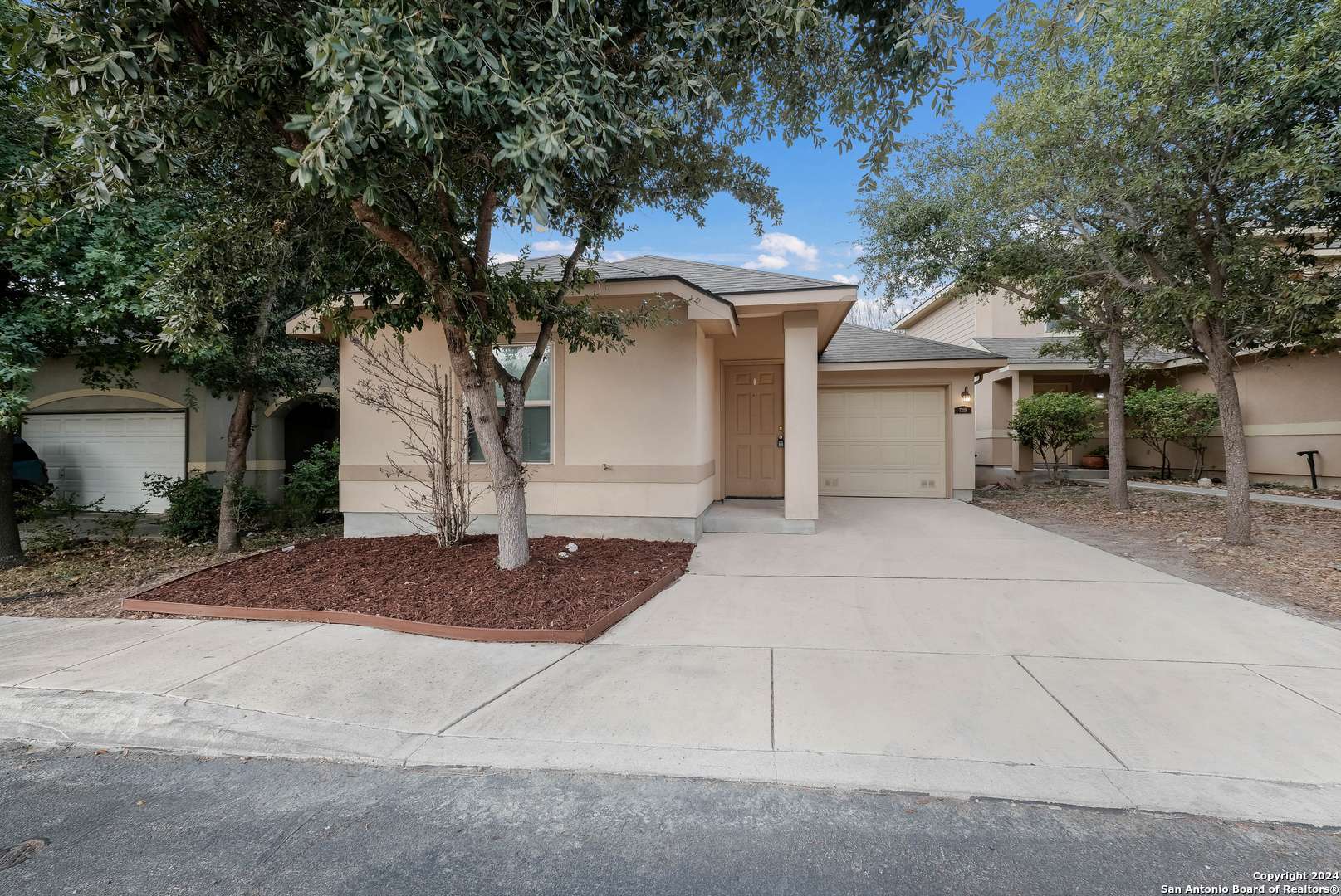 San Antonio, TX 78240-2460,7219 Summer Way