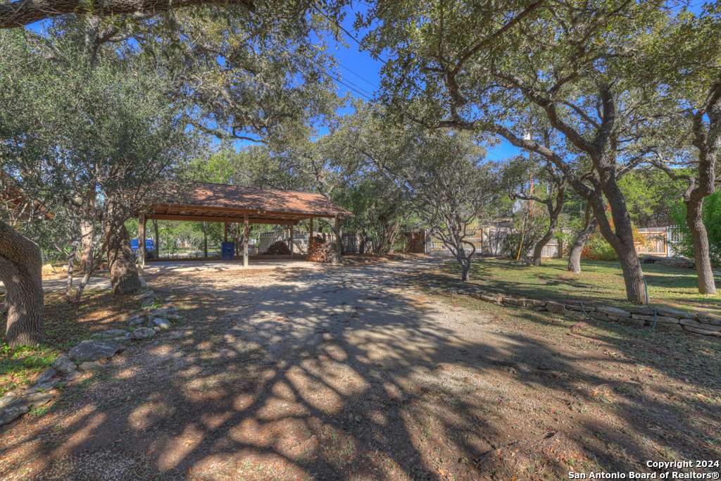 Canyon Lake, TX 78133-4019,642 LAKEBREEZE DR