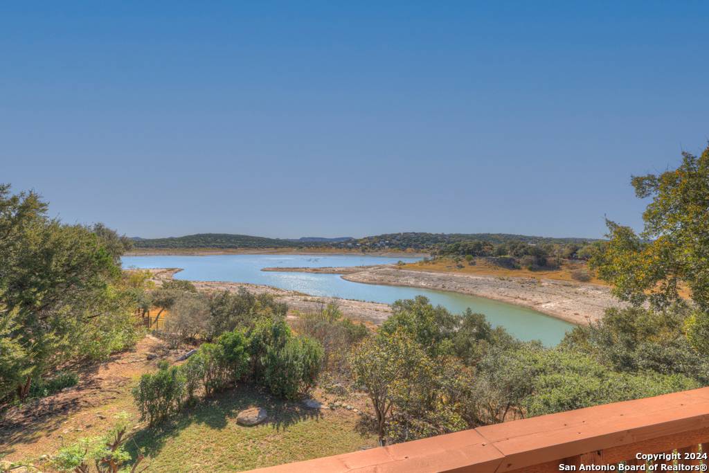 Canyon Lake, TX 78133-4019,642 LAKEBREEZE DR