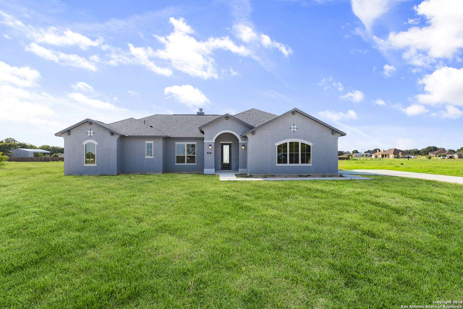 Floresville, TX 78114,152 pradera ridge