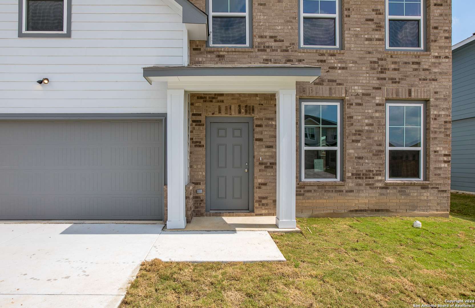 Seguin, TX 78155,320 Jean St