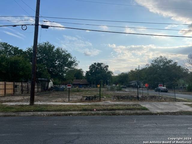 San Antonio, TX 78207,2522 TAMPICO ST