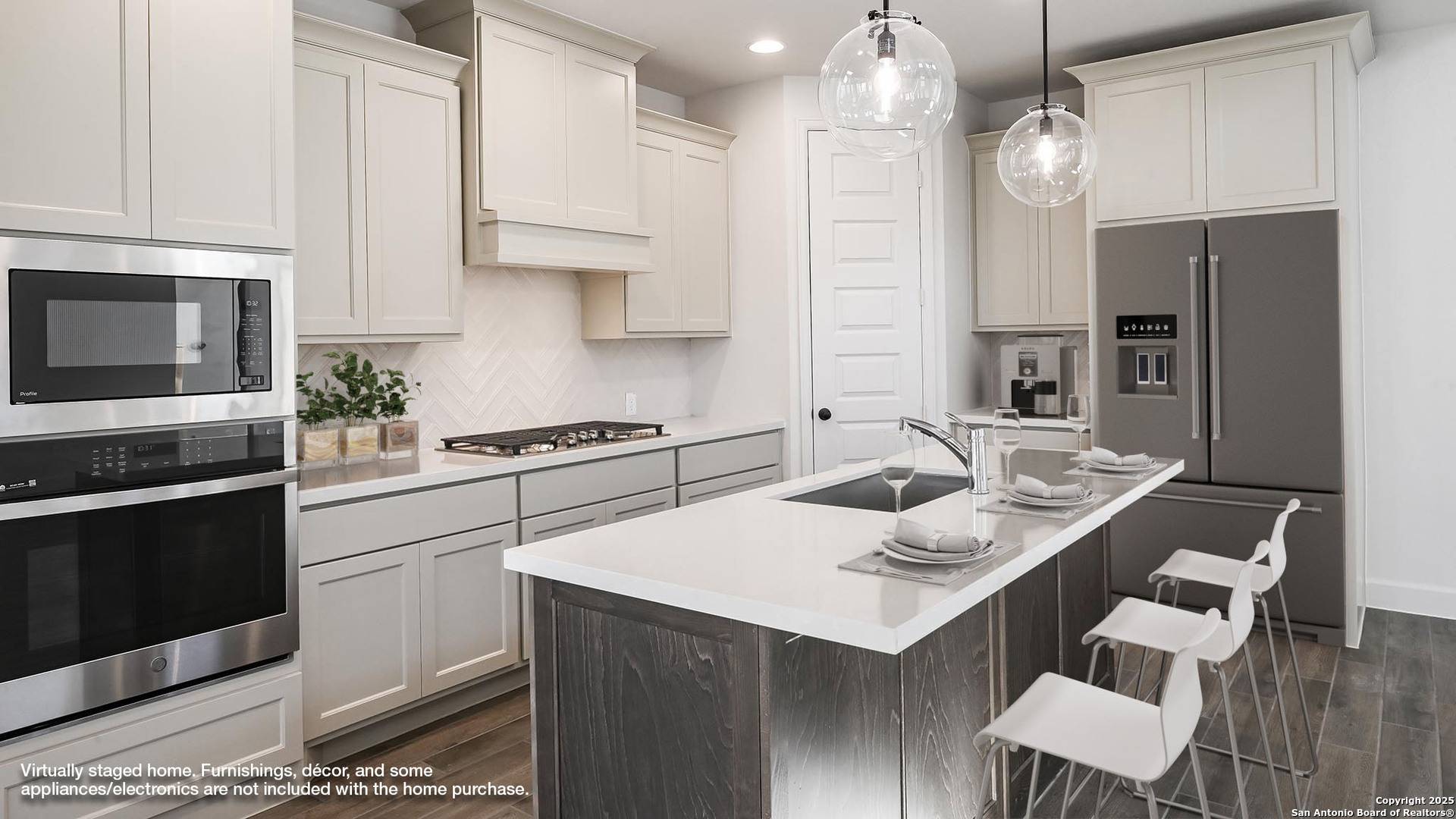 New Braunfels, TX 78130,422 Alexander Avenue