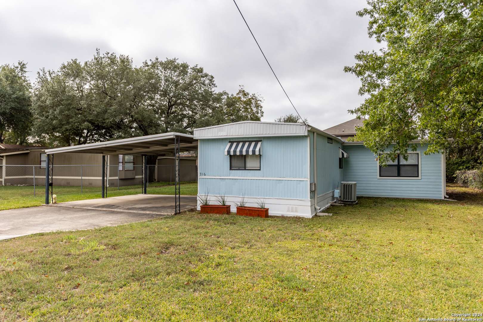 New Braunfels, TX 78130-2864,916 TONKAWA CIR