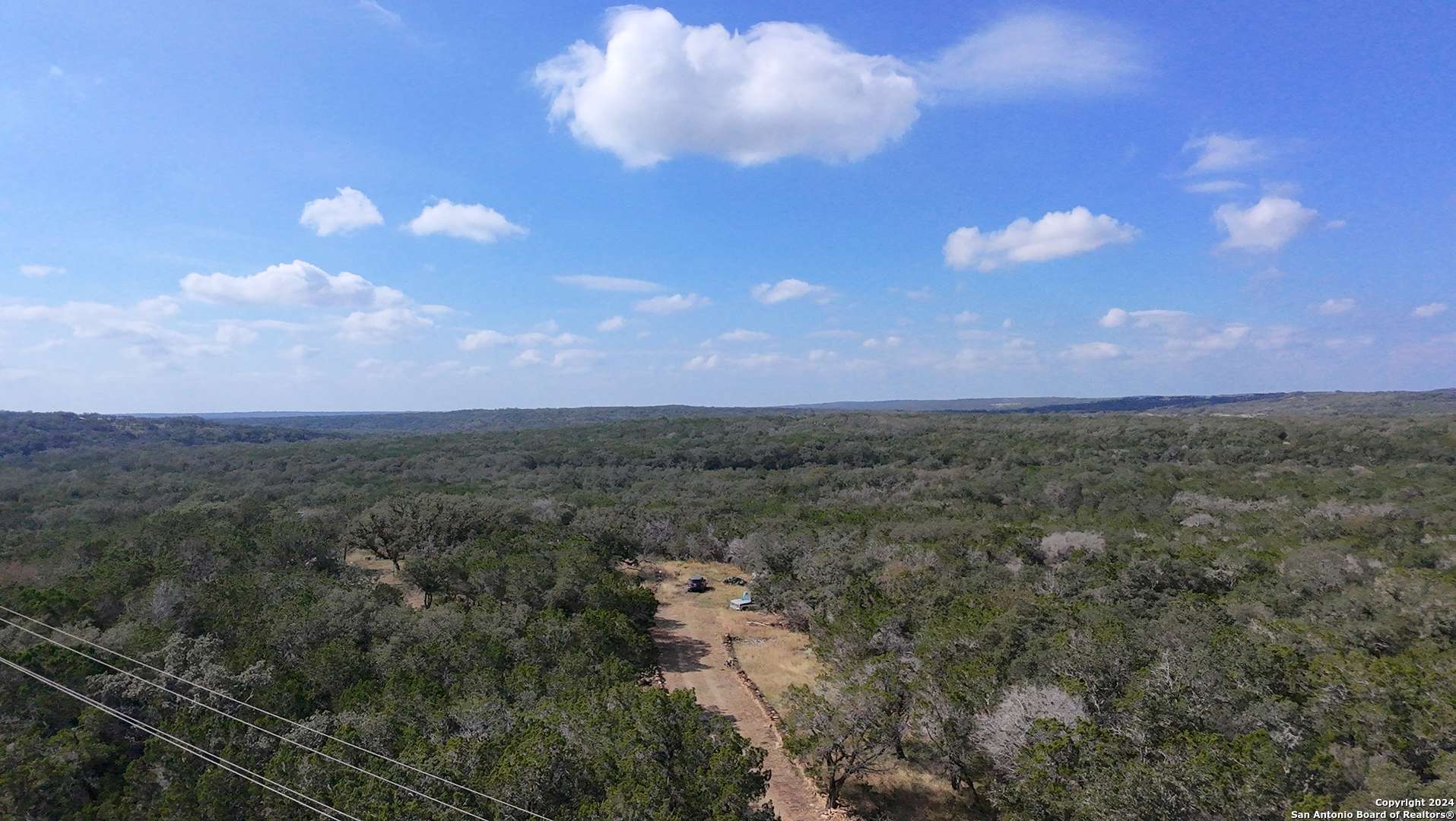 Hondo, TX 78861,890 COUNTY ROAD 246