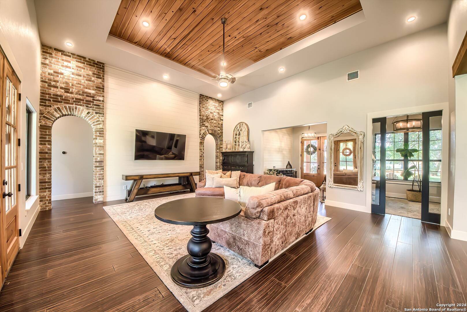 Pipe Creek, TX 78063-7261,481 VAQUERO DR