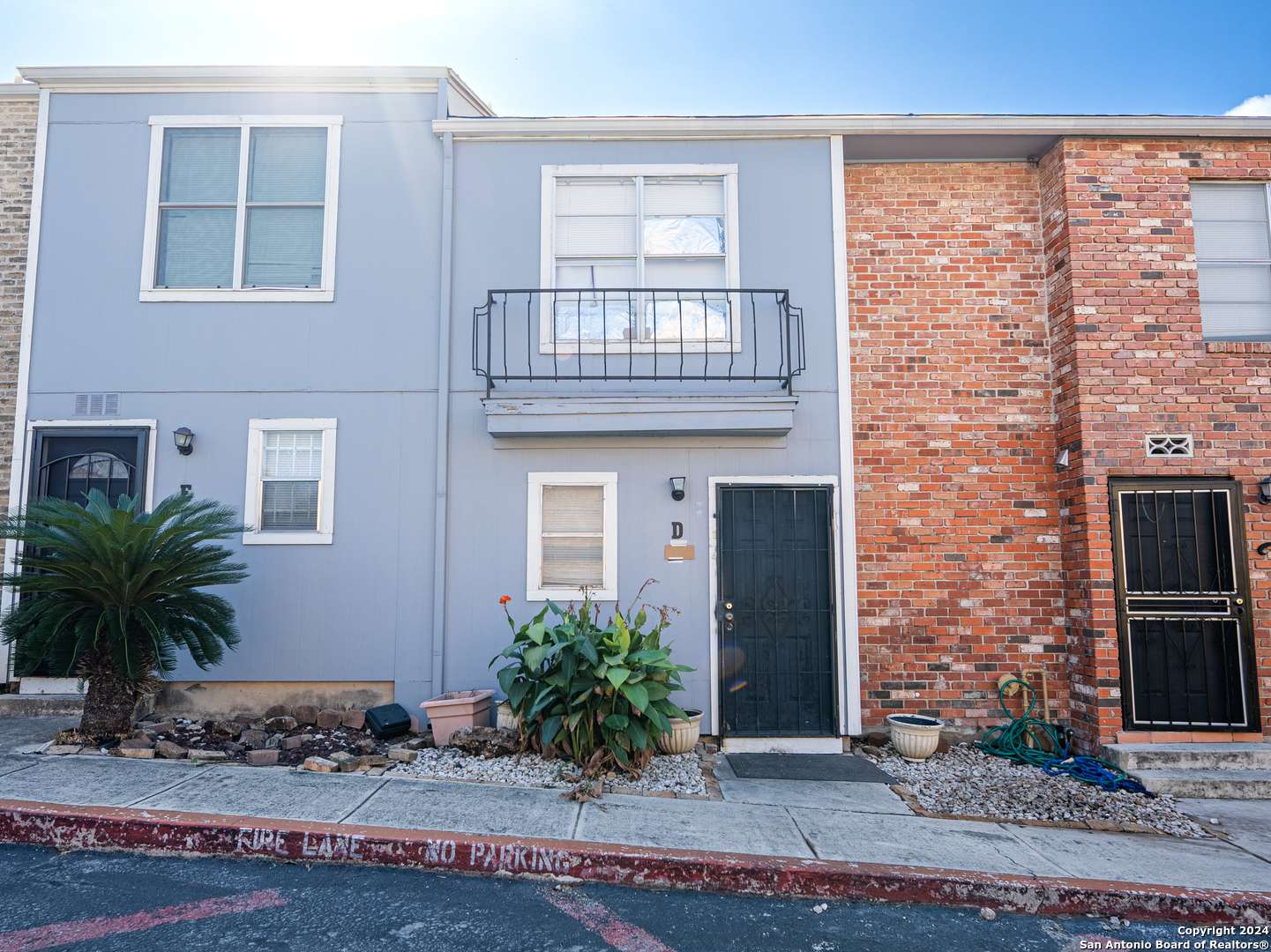 San Antonio, TX 78201-2742,911 VANCE JACKSON RD Apt D