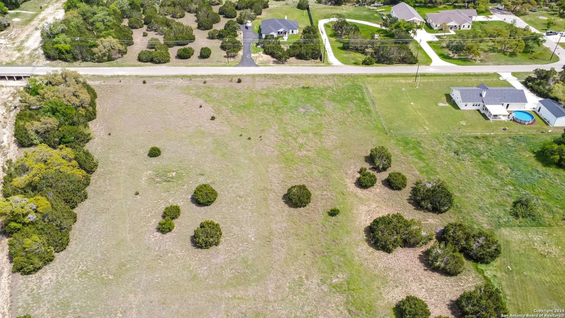 Fischer, TX 78623,313 LETS ROLL DR