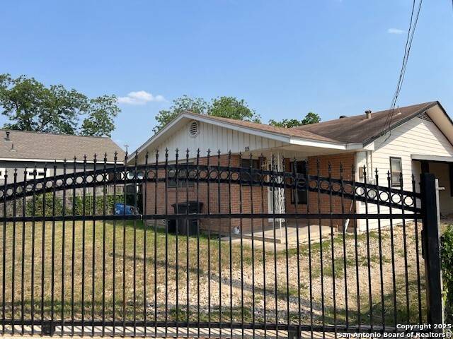 San Antonio, TX 78233-6138,118 GOFORTH DR