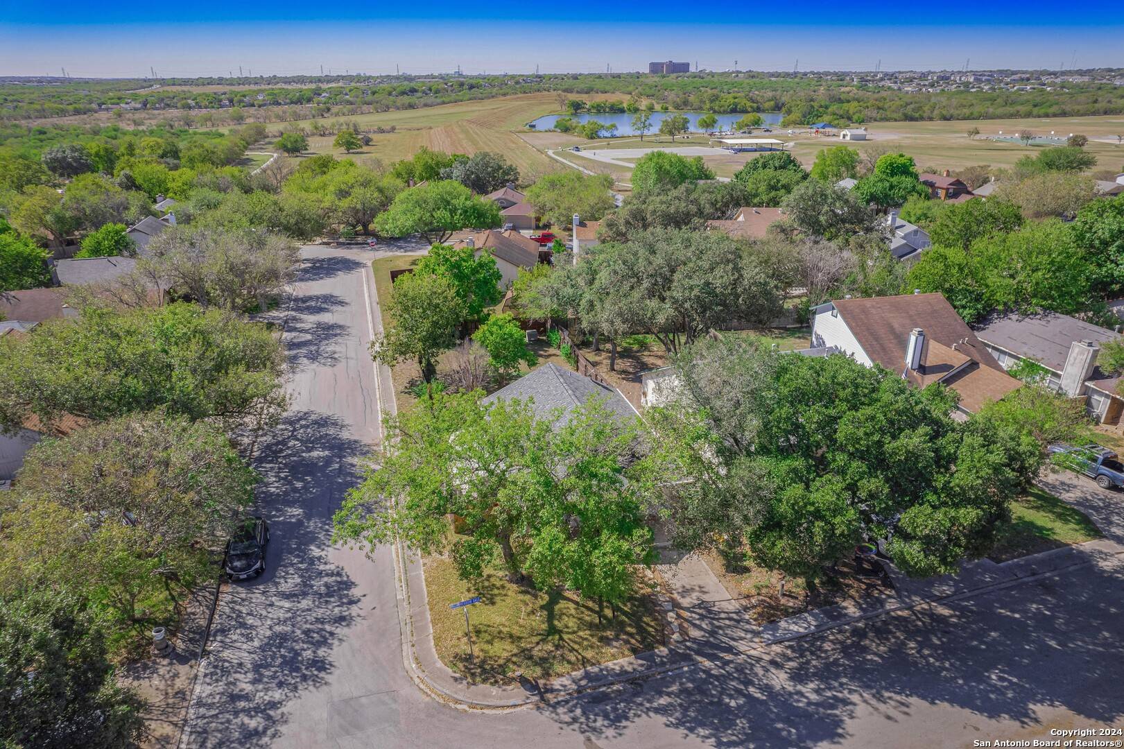 Converse, TX 78109-1606,801 Meadow Dale