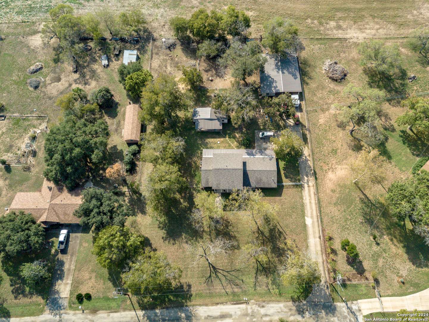 China Grove, TX 78263-3918,7052 TREE BEND ST