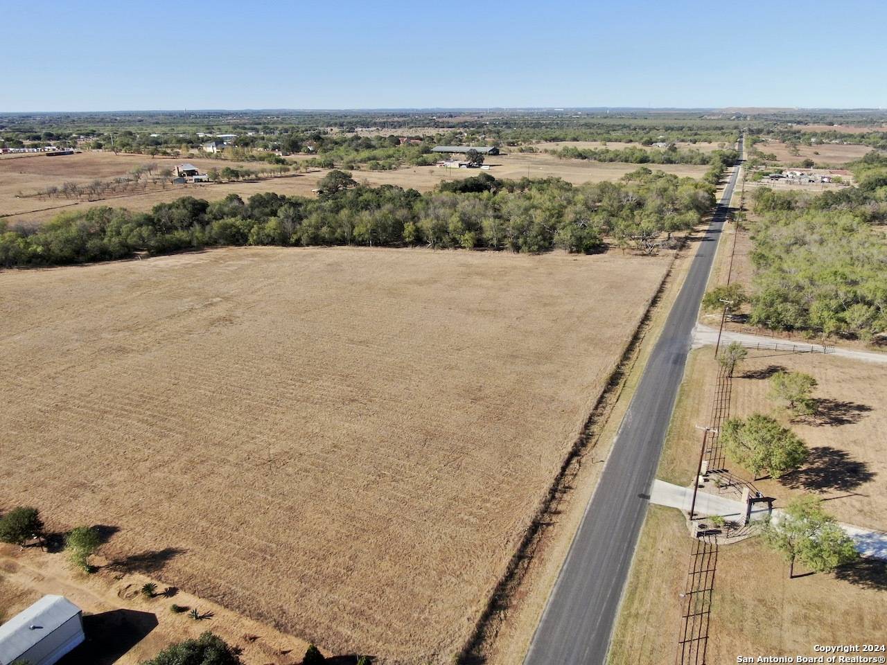 Von Ormy, TX 78073-3479,17400 JACKEL RD