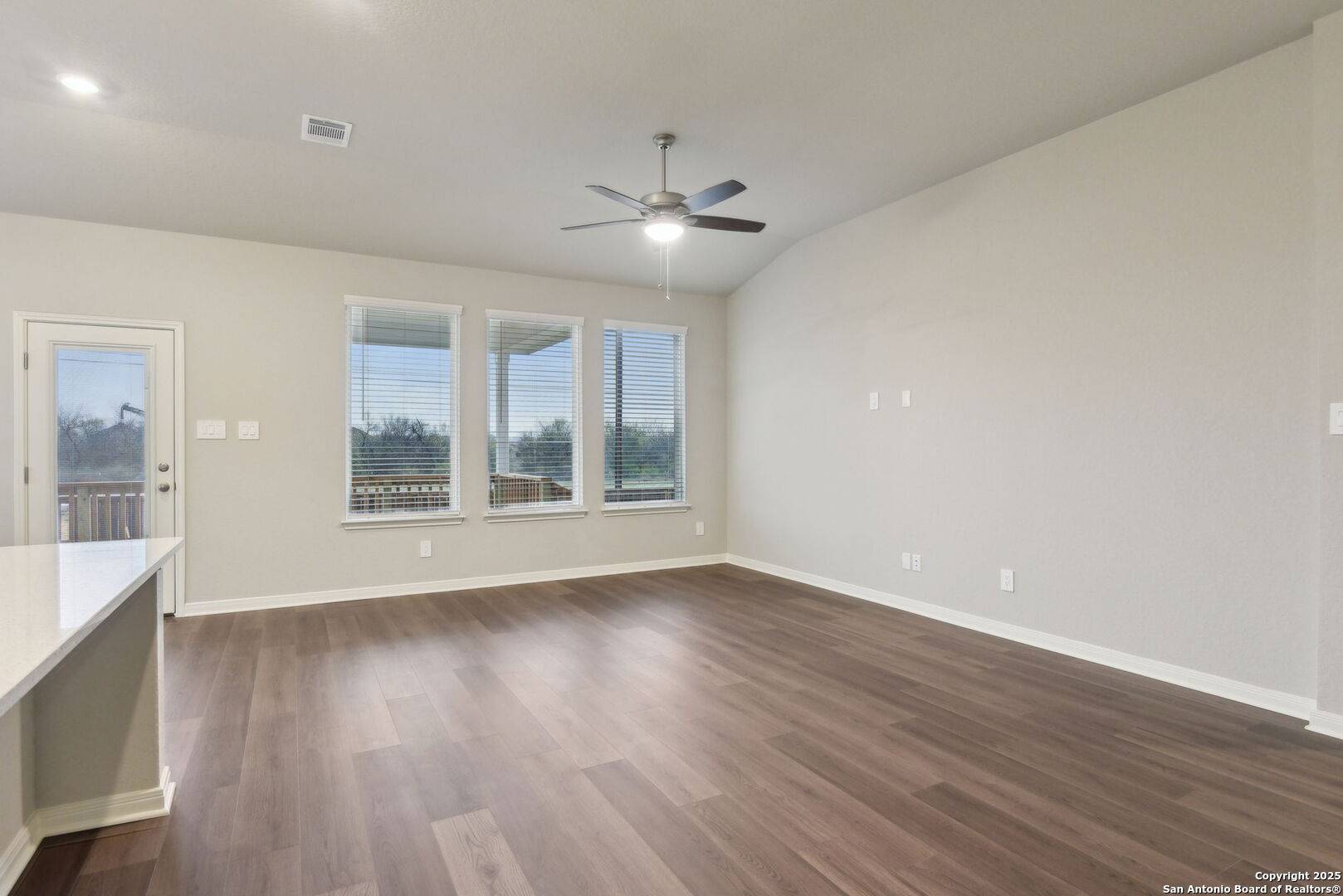 San Antonio, TX 78254,9918 Chestnut Walk
