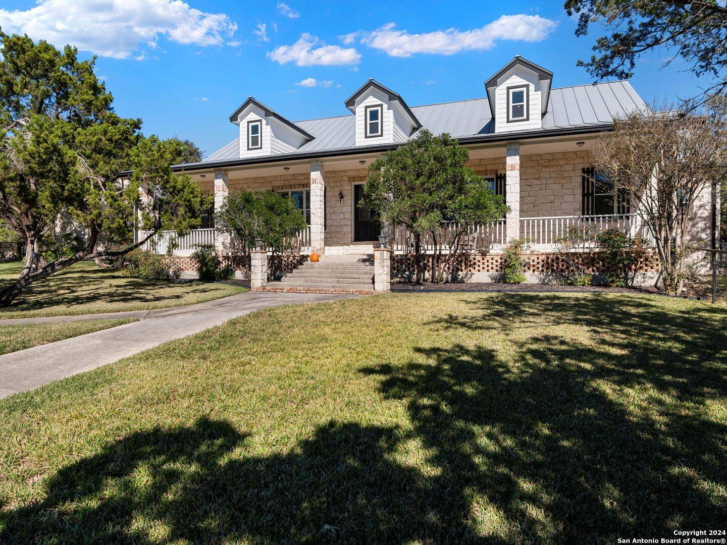 San Antonio, TX 78261-2301,18 REALITOS