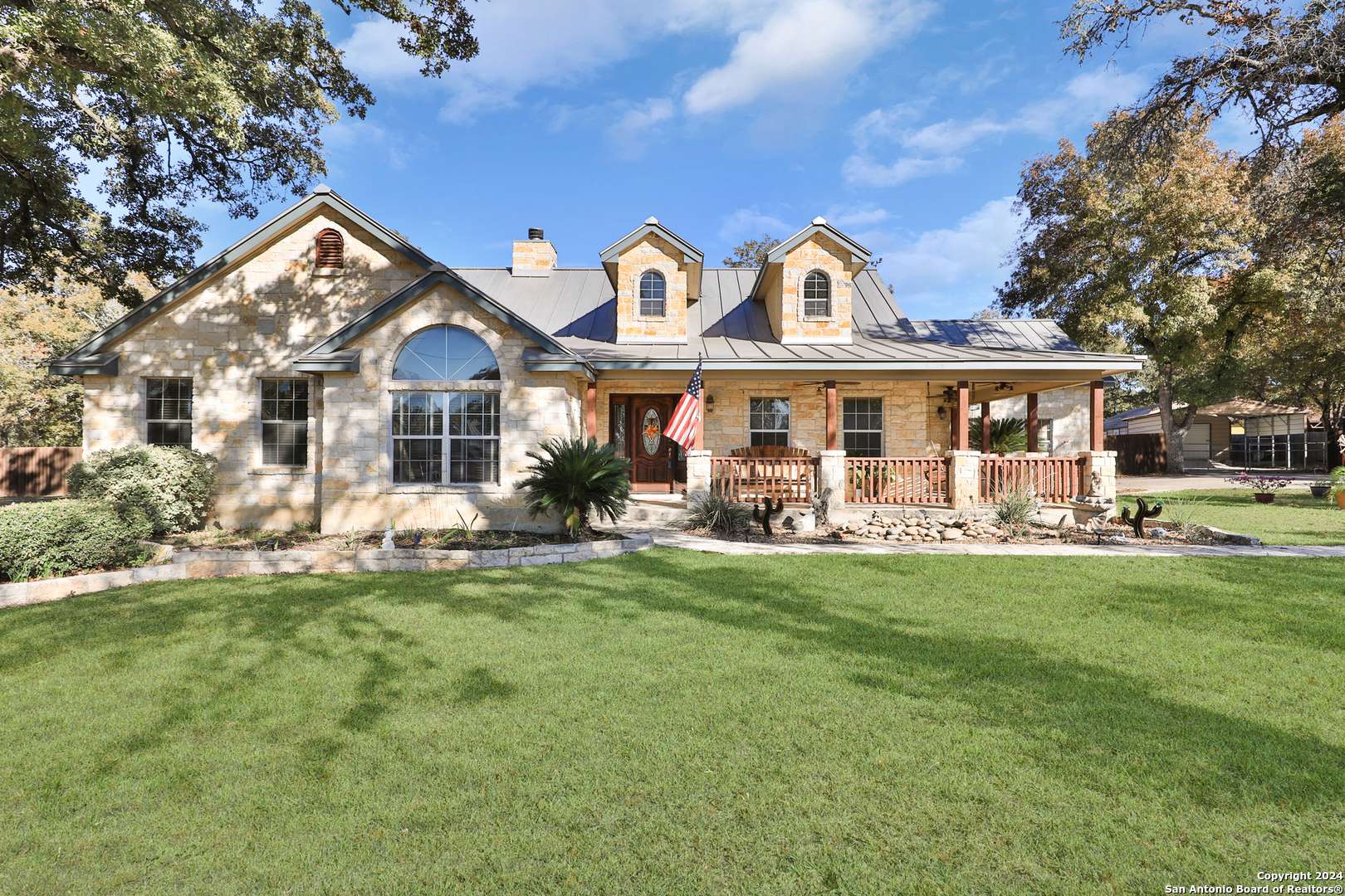 La Vernia, TX 78121-5679,168 LEGACY RANCH DR