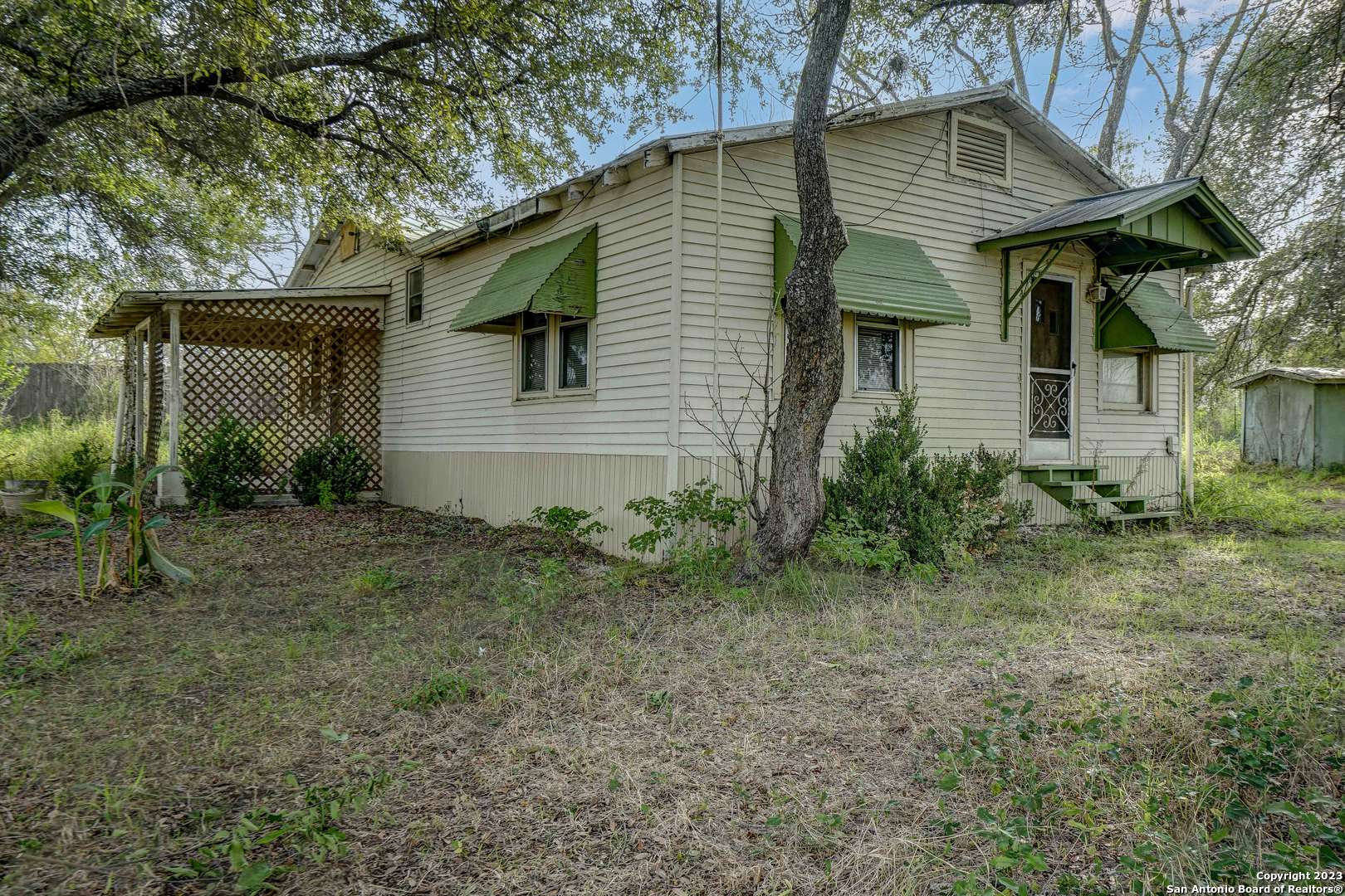 Lytle, TX 78052,17770 Interstate 35