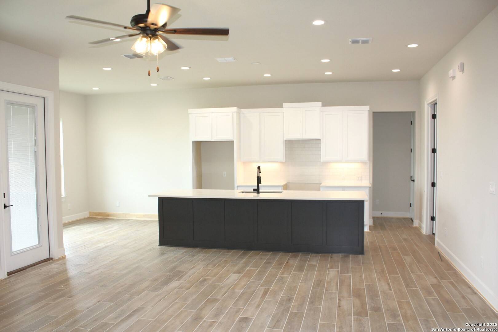 La Vernia, TX 78121,173 Pine Valley Dr