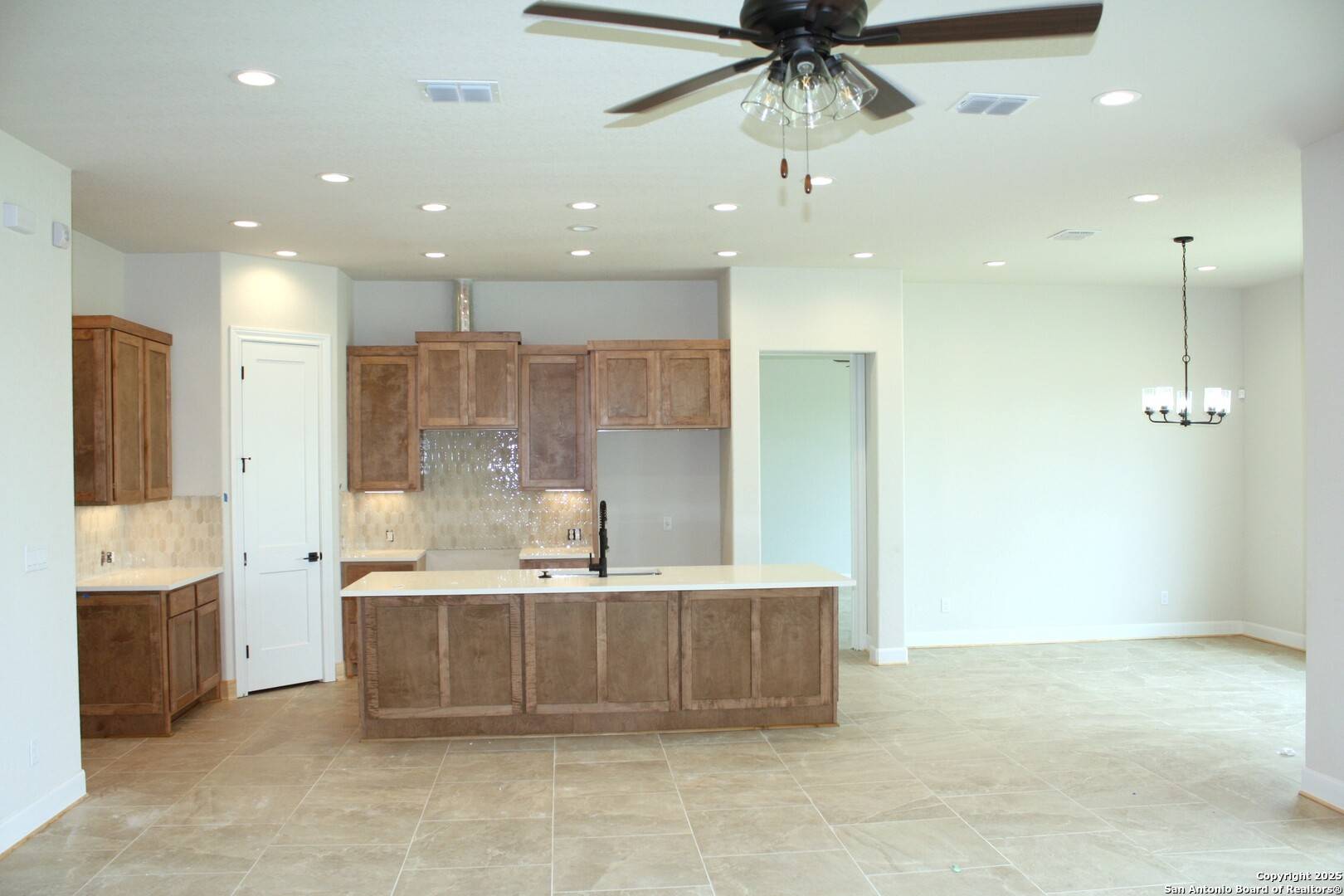 La Vernia, TX 78121,177 Pine Valley Dr