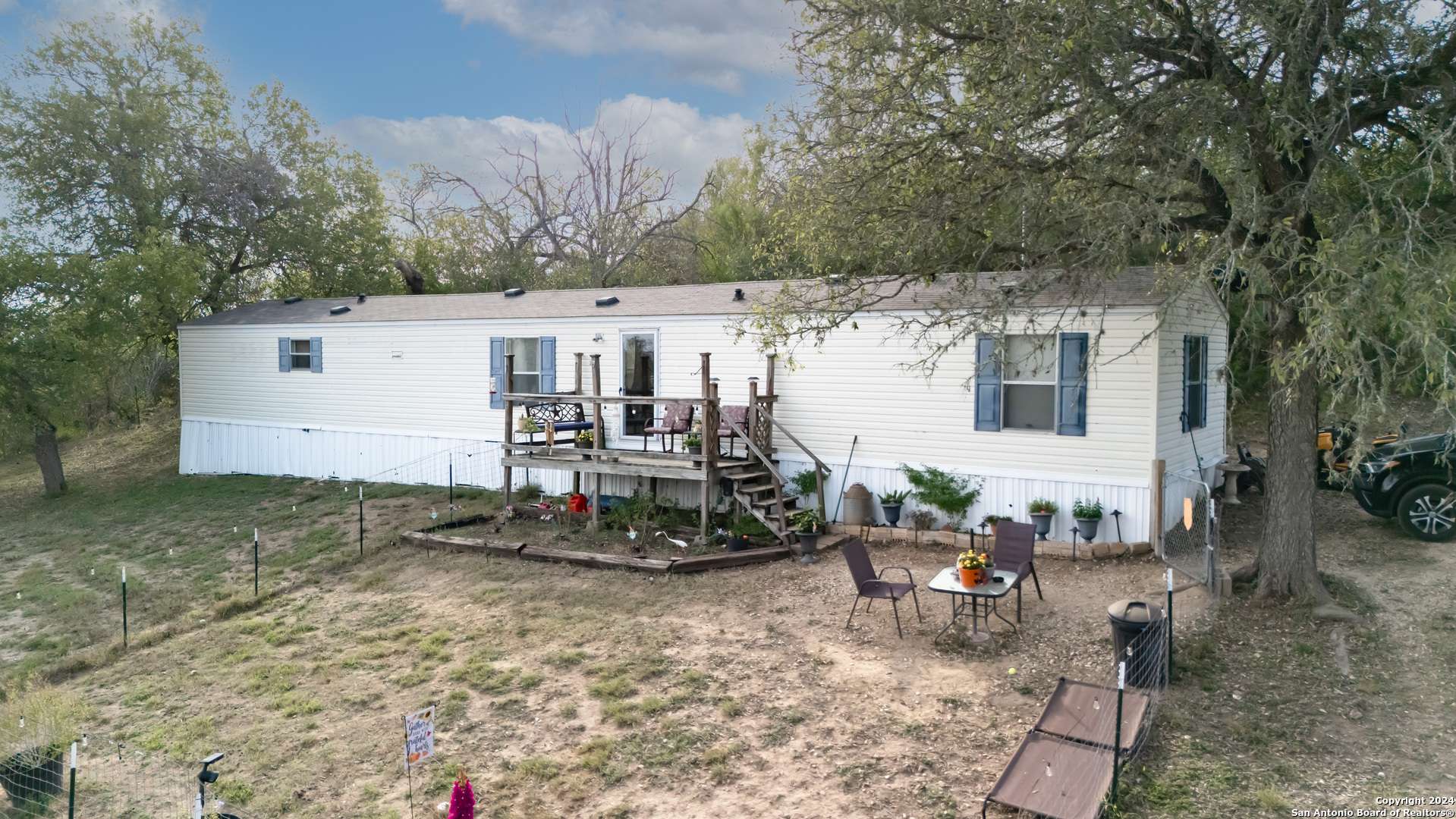 St Hedwig, TX 78152-8323,17217 MERGELE RD