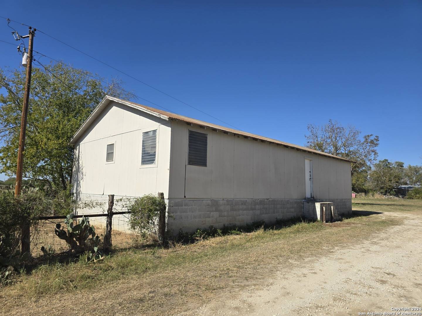 Devine, TX 78016,0 County Road 664