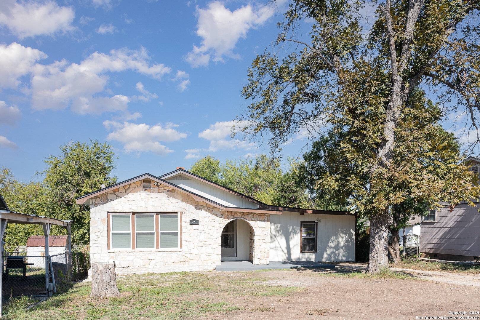 San Antonio, TX 78223-2031,521 STRATFORD CT