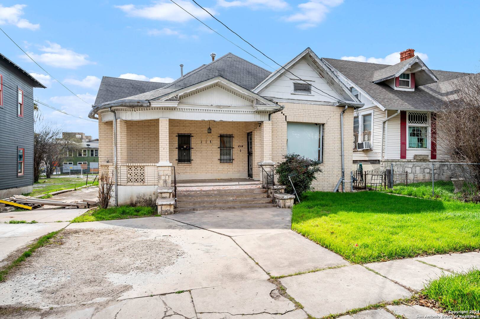 San Antonio, TX 78212,218 Park Ave