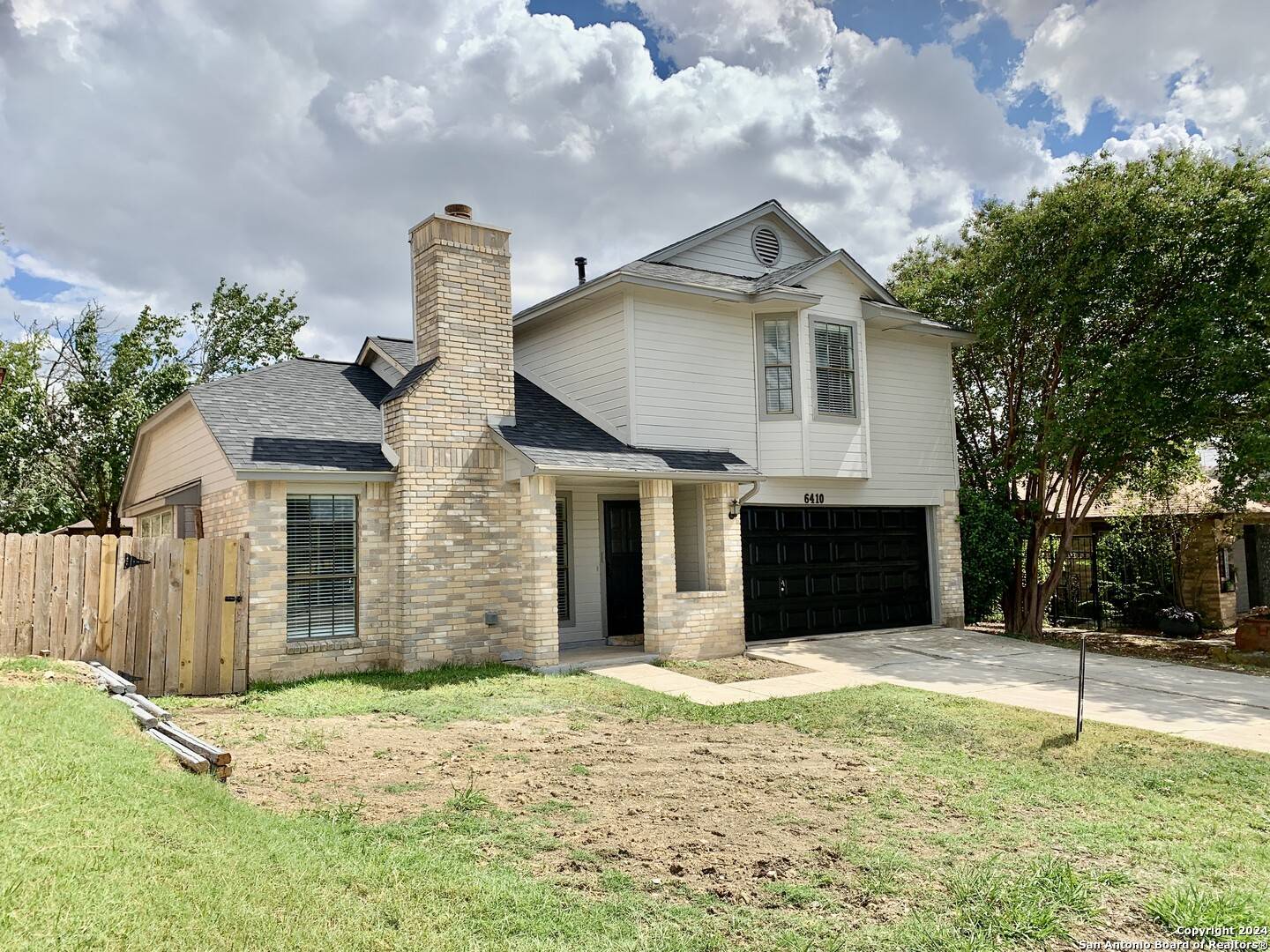 San Antonio, TX 78233-3986,6410 CHIMNEY NEST