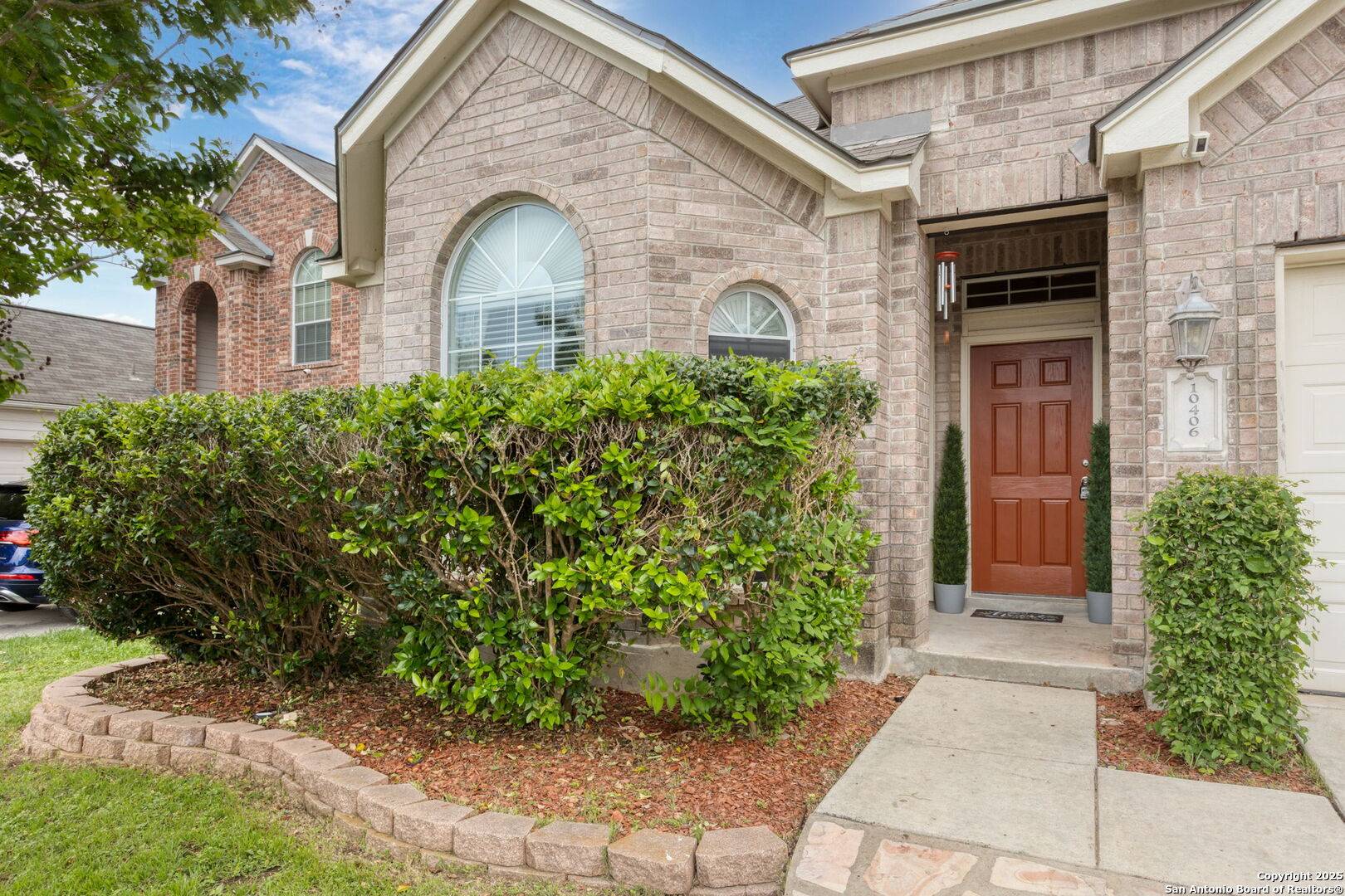 Helotes, TX 78023-3990,10406 Canyon Riv