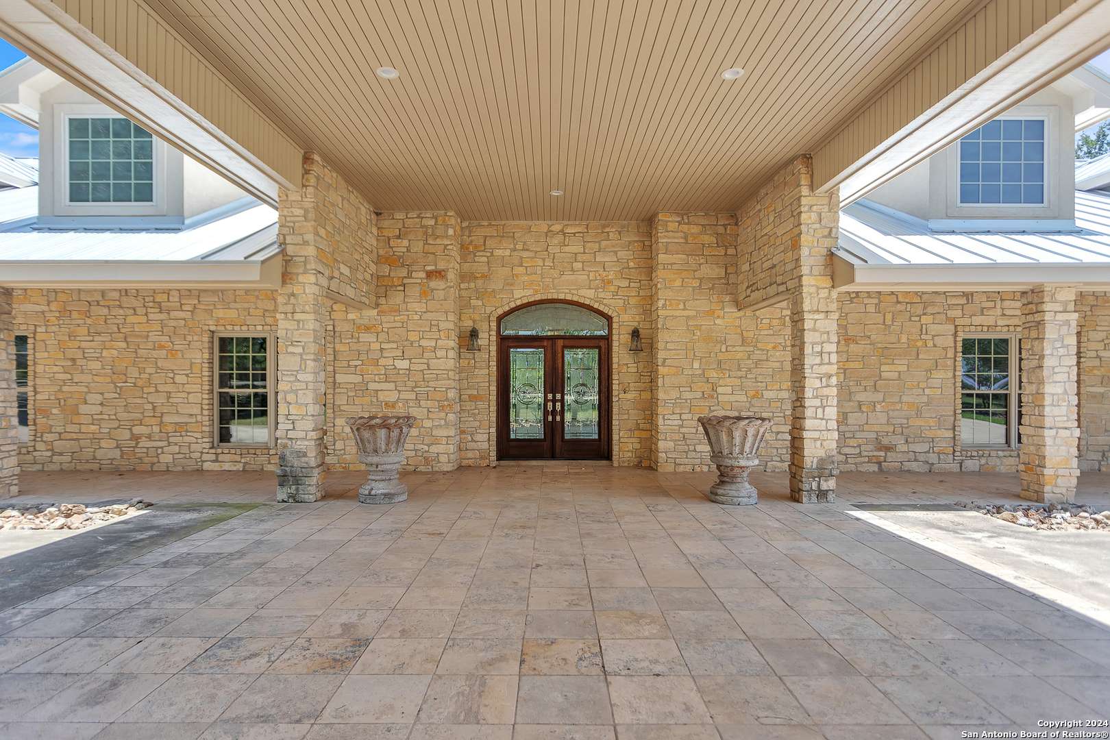 Castroville, TX 78009,2234 Hwy 90 W