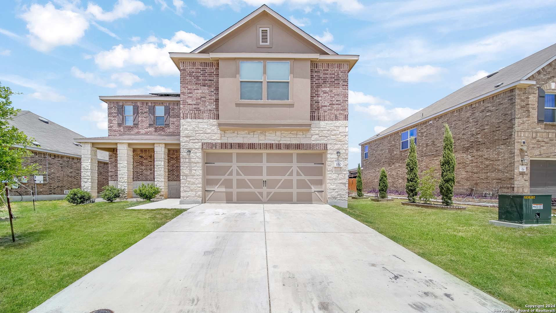 Universal City, TX 78148-3005,350 COLONIAL BLF