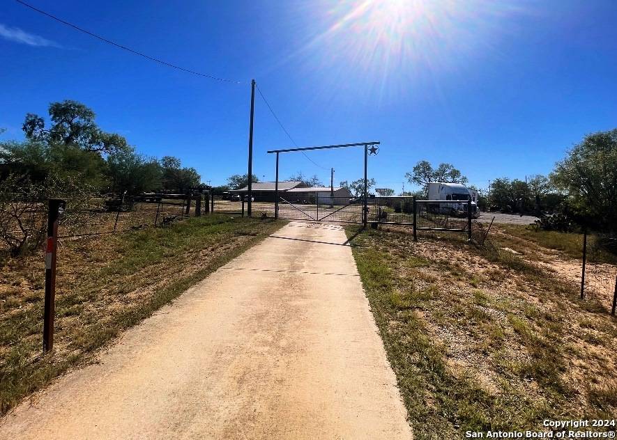 Adkins, TX 78101,11612 LOOP 107