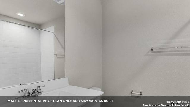 San Antonio, TX 78266,21215 Watercourse Way
