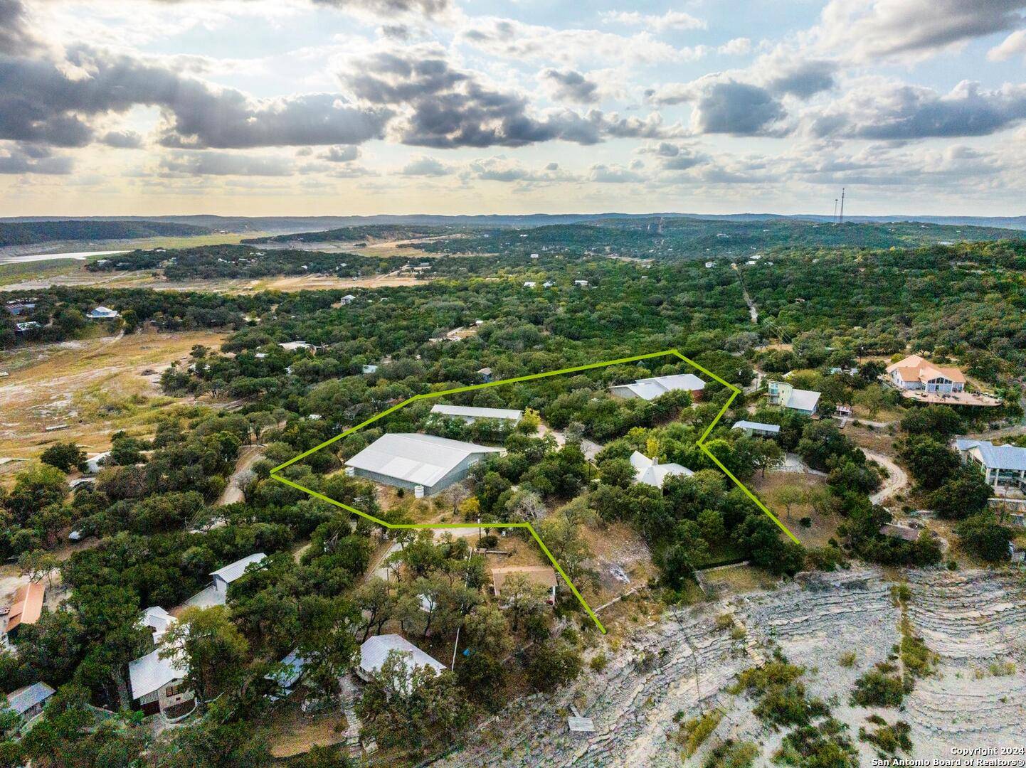 Pipe Creek, TX 78063,694 A SCENIC CIRCLE