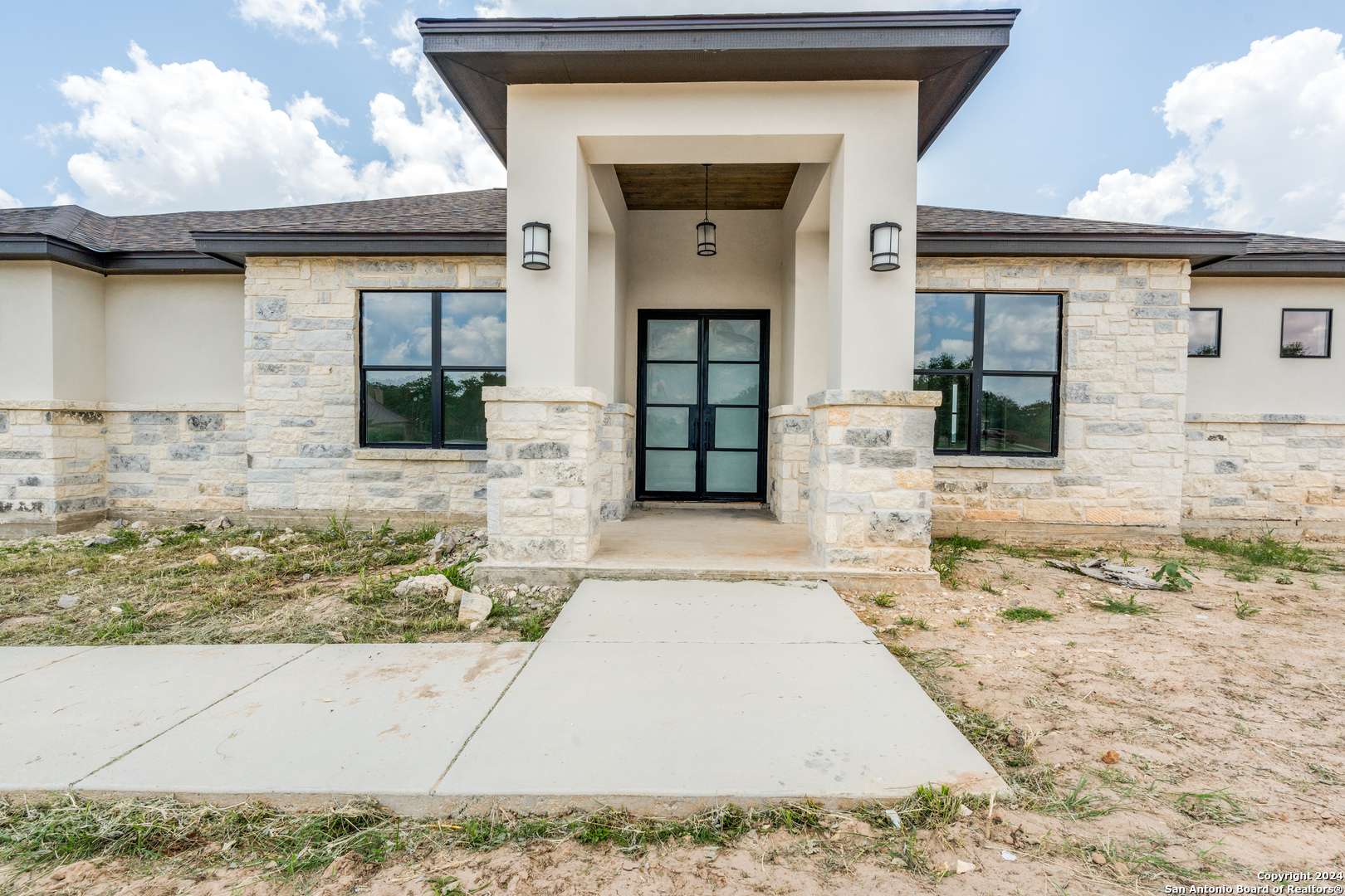 Floresville, TX 78114,108 ABREGO TRAIL DR