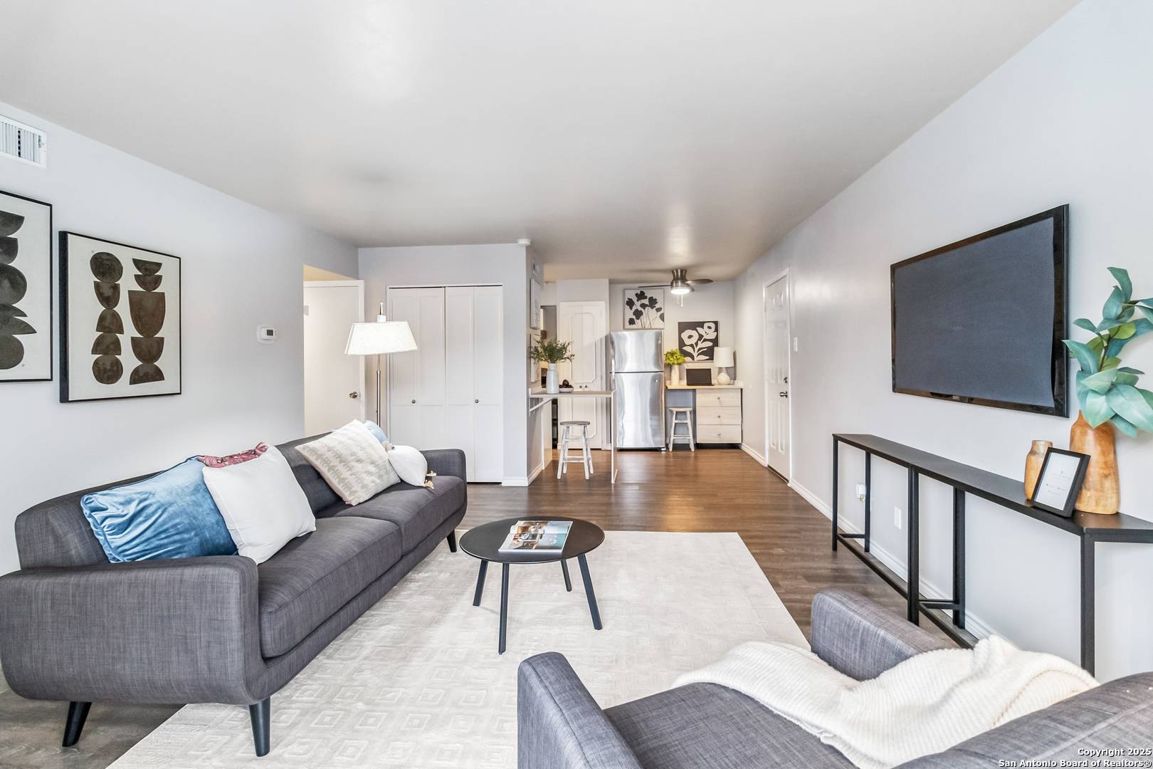 San Antonio, TX 78209-2602,8038 BROADWAY UNIT 225L