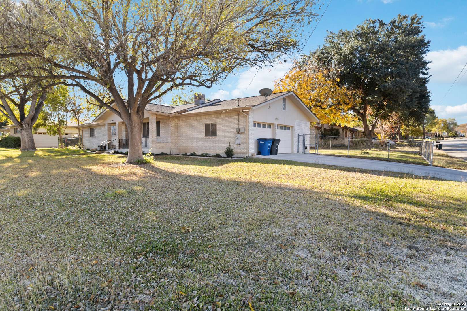 New Braunfels, TX 78130-6546,1120 IRIS LN