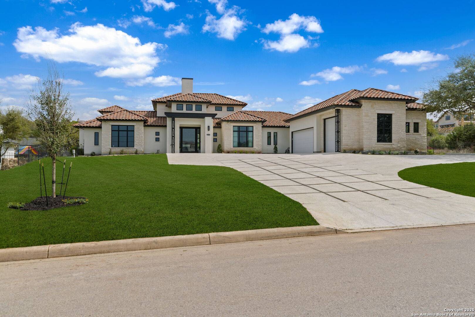 San Antonio, TX 78255-3638,10210 KENDALL CYN