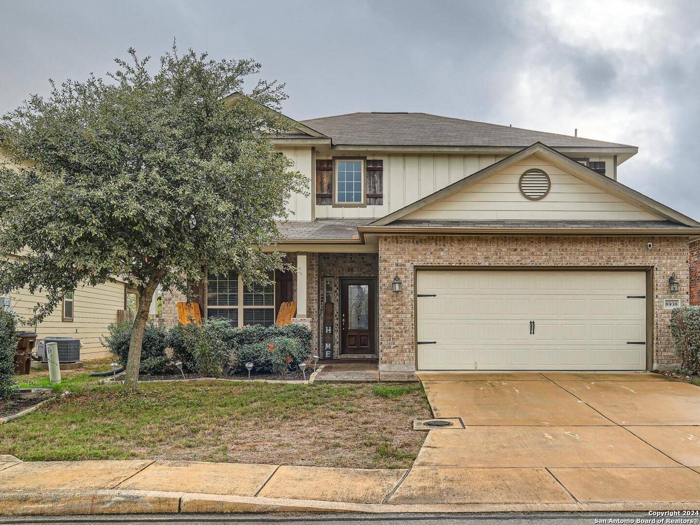 Converse, TX 78109-2141,8938 Palmetto Park