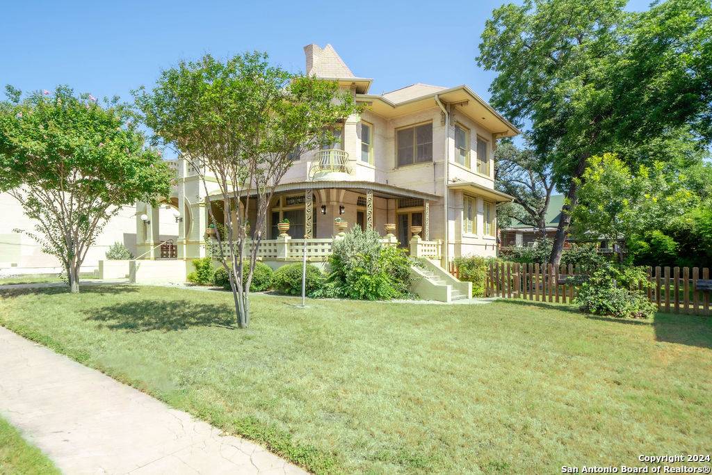 San Antonio, TX 78212-3426,109 WOODLAWN AVE