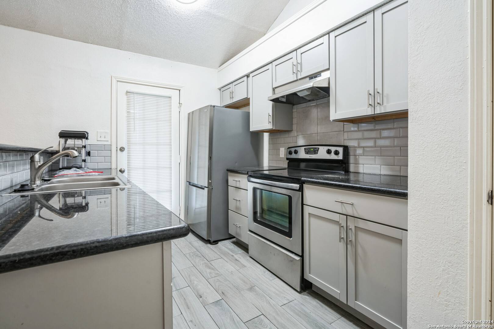 San Antonio, TX 78244-1421,6100 WOODLAKE PKWY UNIT 104
