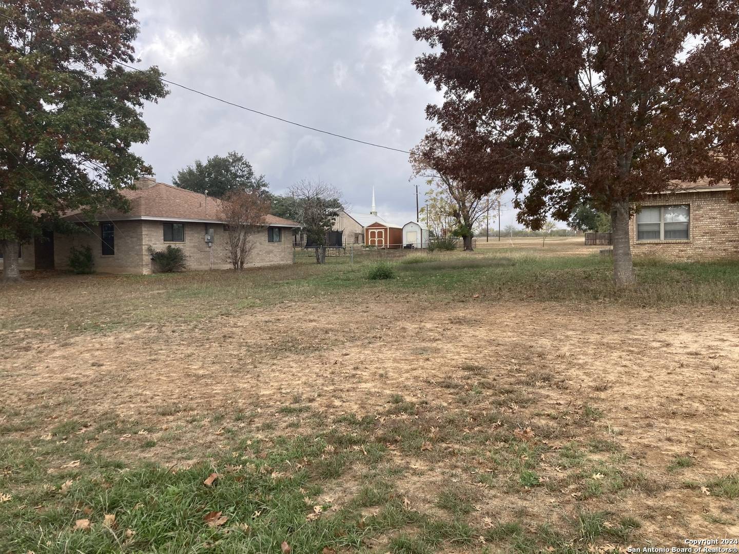 Lytle, TX 78052,14033 WILLOW LANE