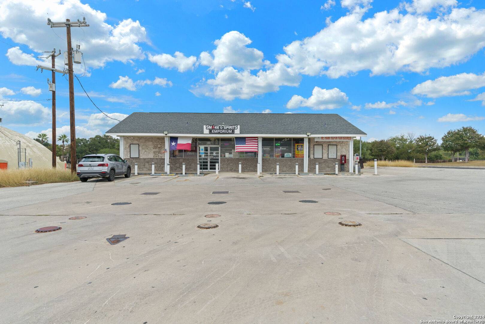 Leon Valley, TX 78238-1633,6325 BANDERA RD