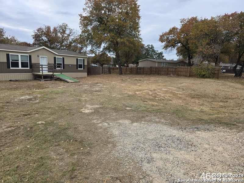 Elmendorf, TX 78112,22811 copper canyon