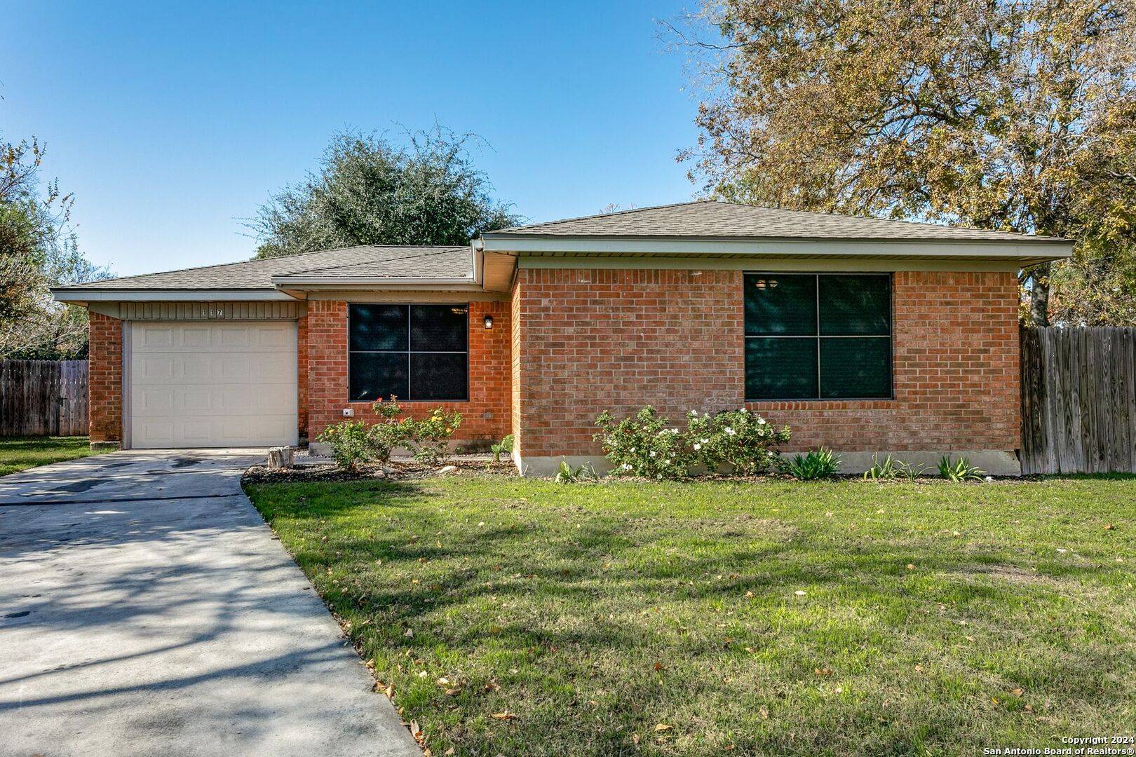 Cibolo, TX 78108-9744,117 BRAMBLEWOOD CIR