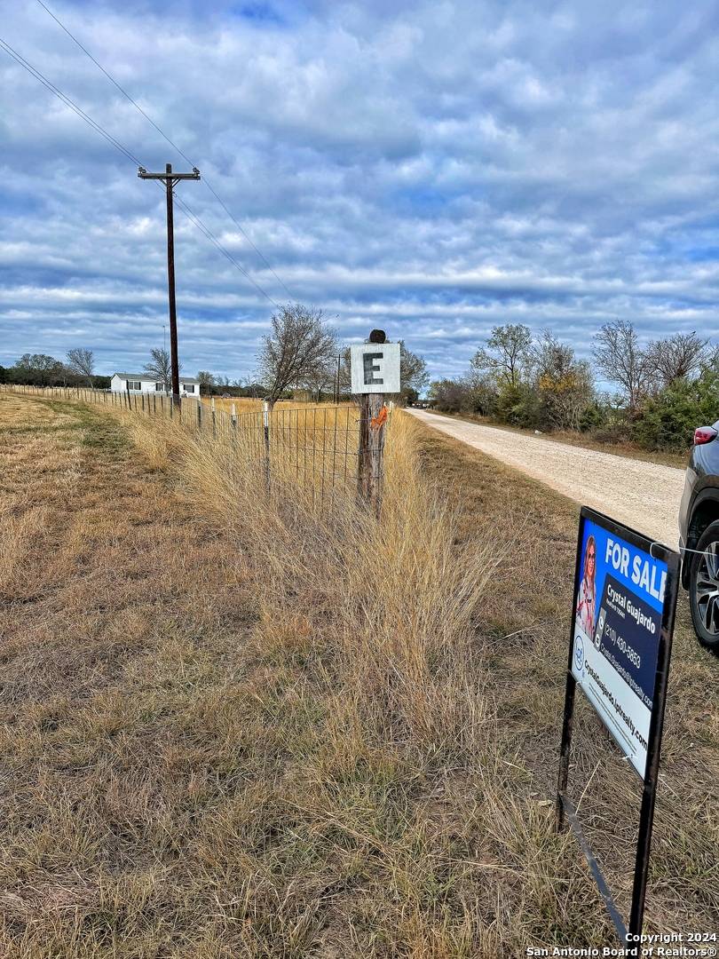 Dhanis, TX 78850,159 Private Road 322