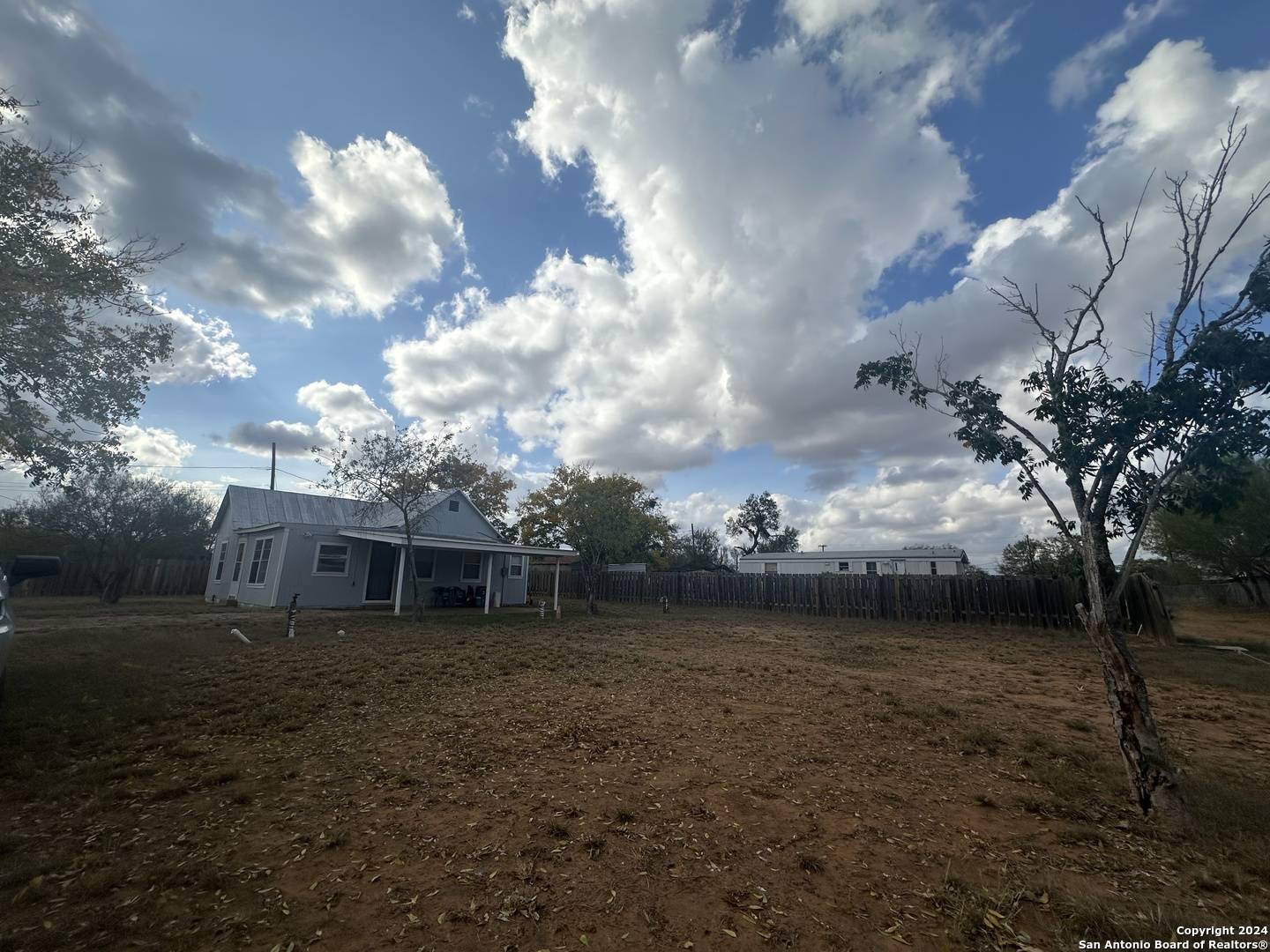 Cotulla, TX 78014,801 Hackberry